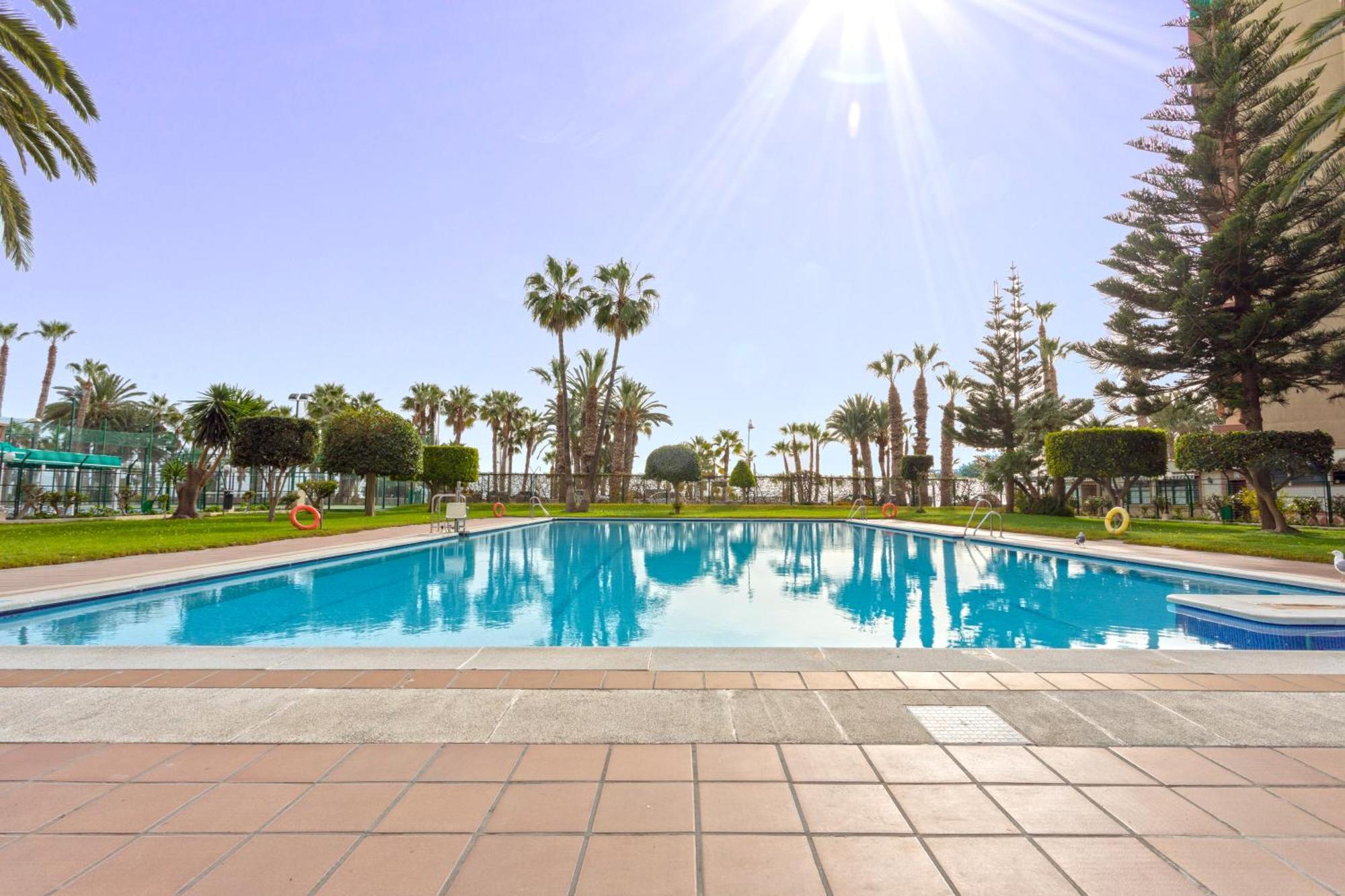 1004 - Beachfront Apartment On El Paseo, 4 Pers - Air Conditionning - Wi-Fi - Smart Tv Almuñécar Exteriör bild