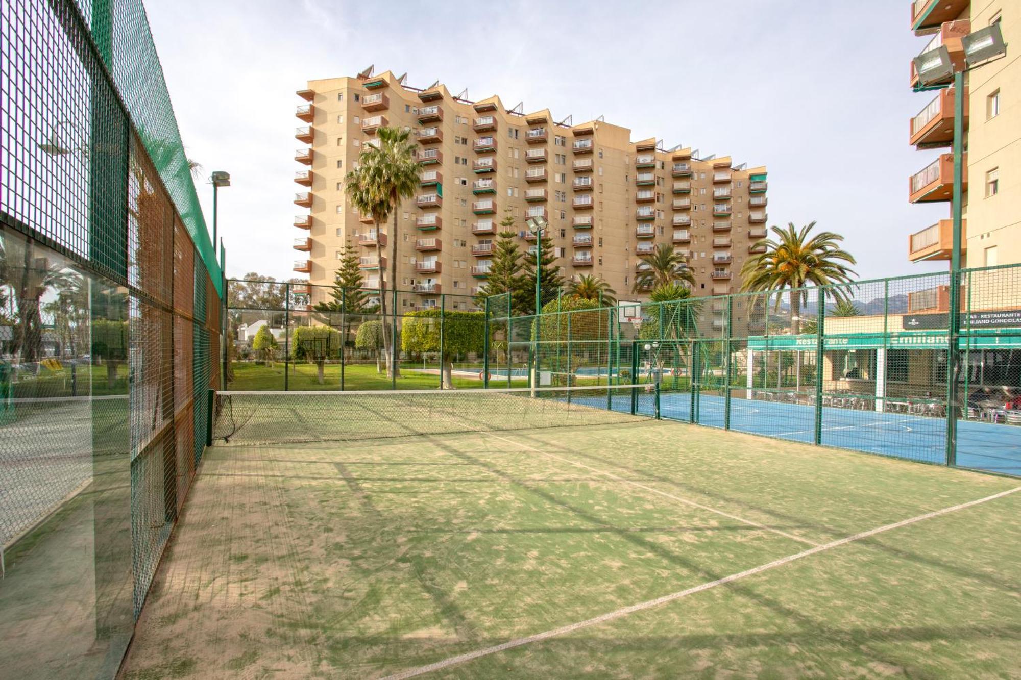 1004 - Beachfront Apartment On El Paseo, 4 Pers - Air Conditionning - Wi-Fi - Smart Tv Almuñécar Exteriör bild
