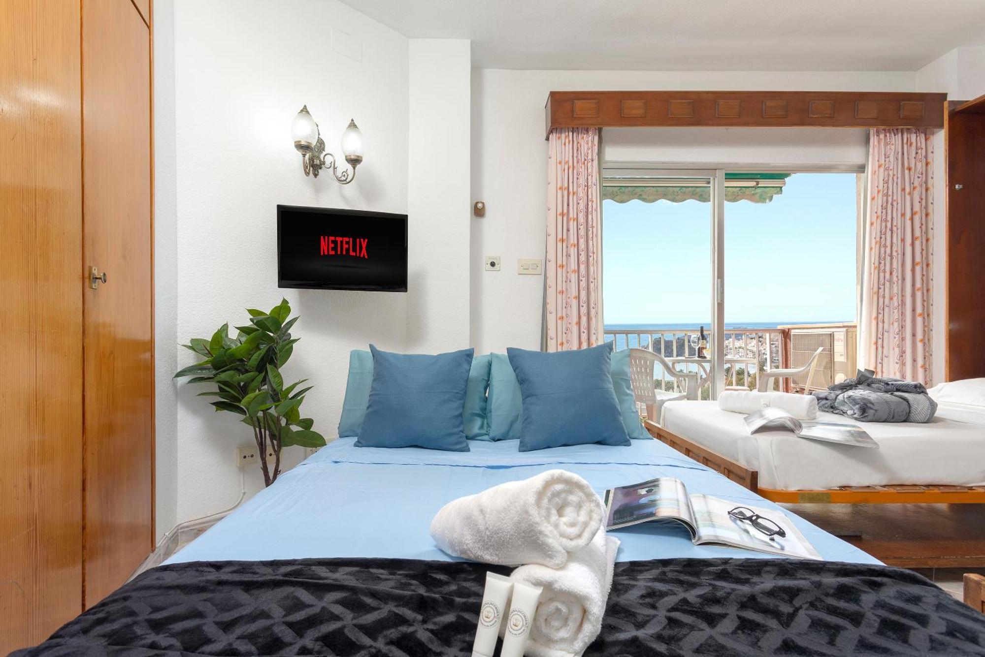 1004 - Beachfront Apartment On El Paseo, 4 Pers - Air Conditionning - Wi-Fi - Smart Tv Almuñécar Exteriör bild